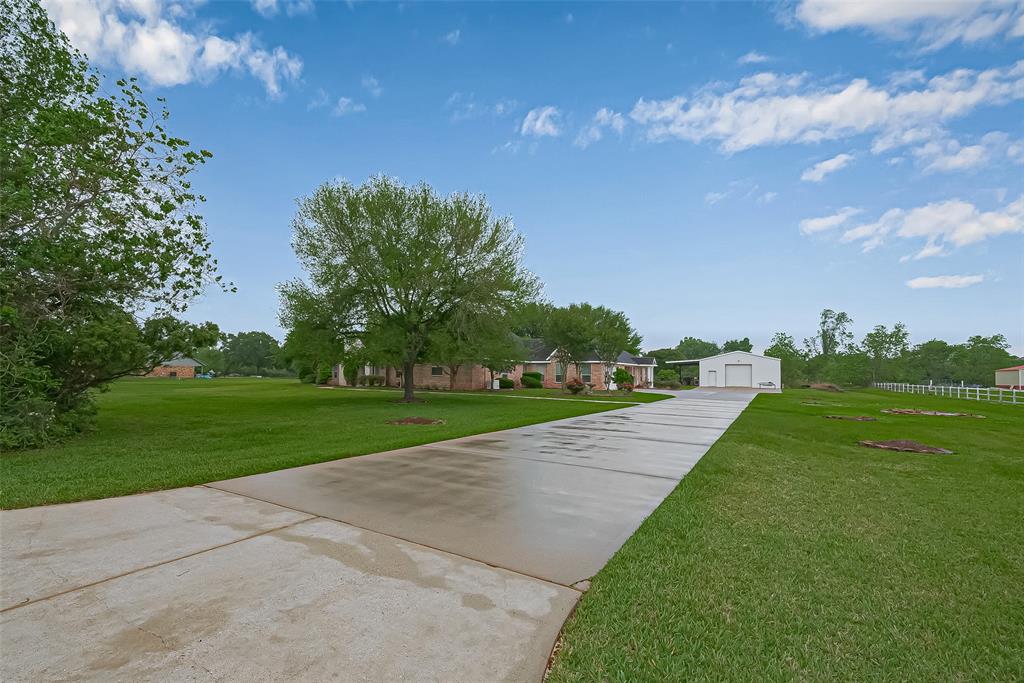 500 Burwell Road, Highlands, Texas image 2