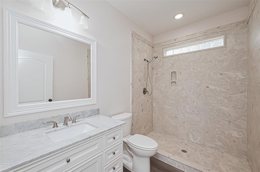 500 Burwell Road, Highlands, Texas image 39