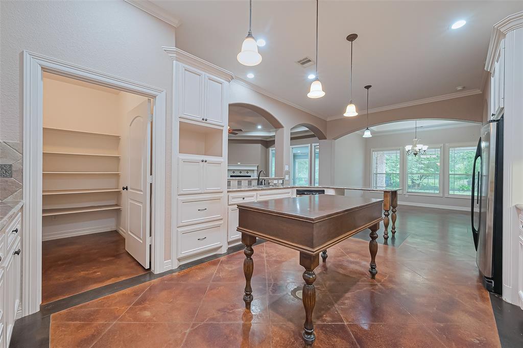 500 Burwell Road, Highlands, Texas image 11