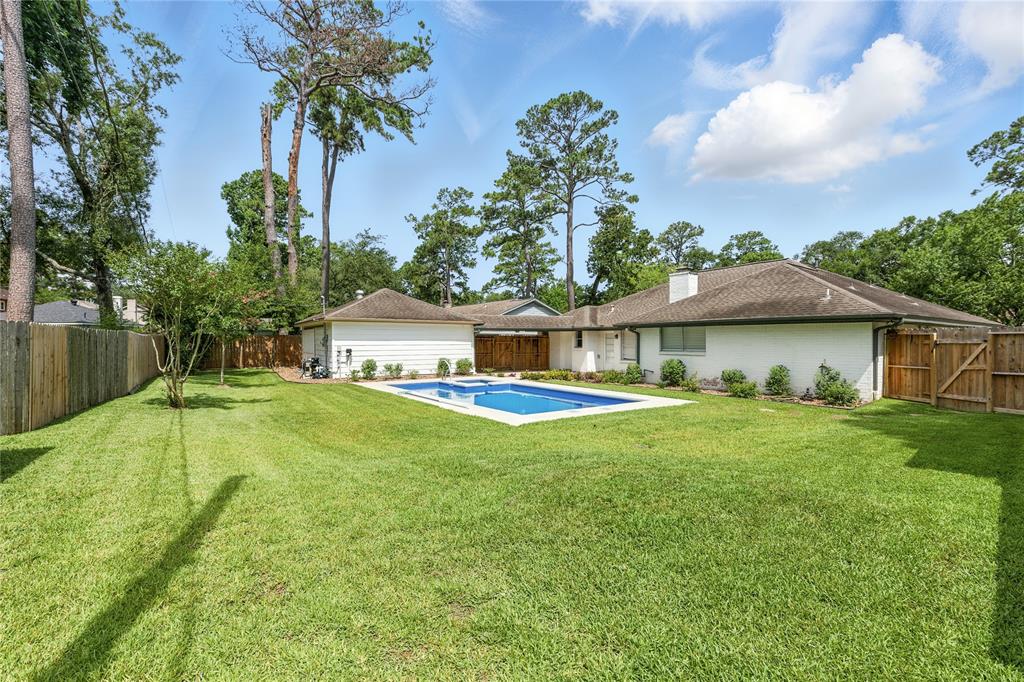 1118 Woodfield Lane
