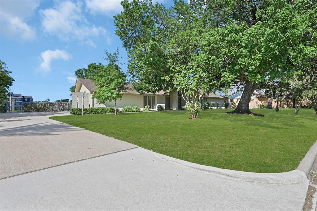18214 Nassau Bay Drive