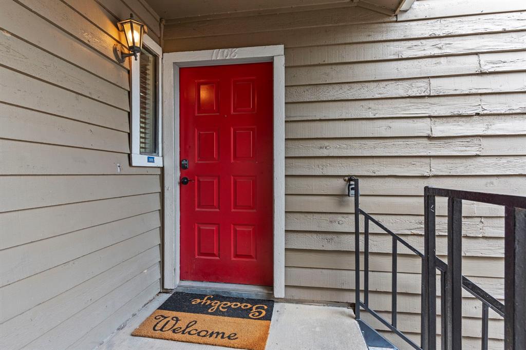 4444 Victory Drive 1108