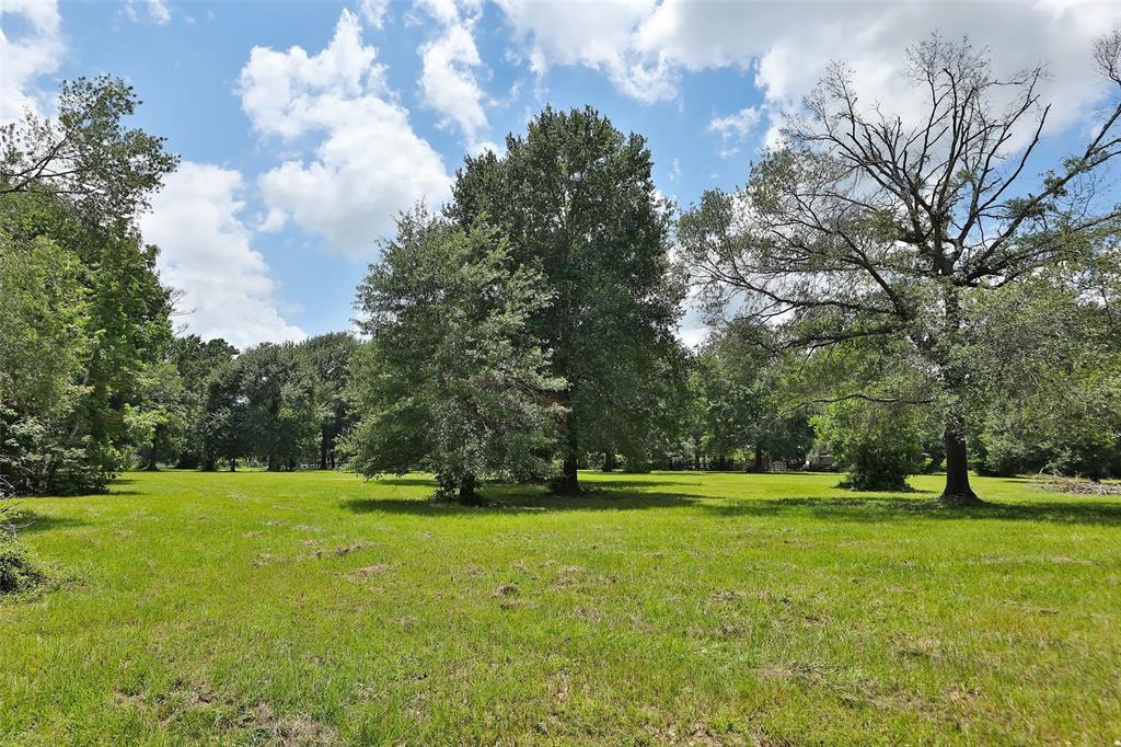 Hufsmith Cemetery Road, Tomball, Texas image 5