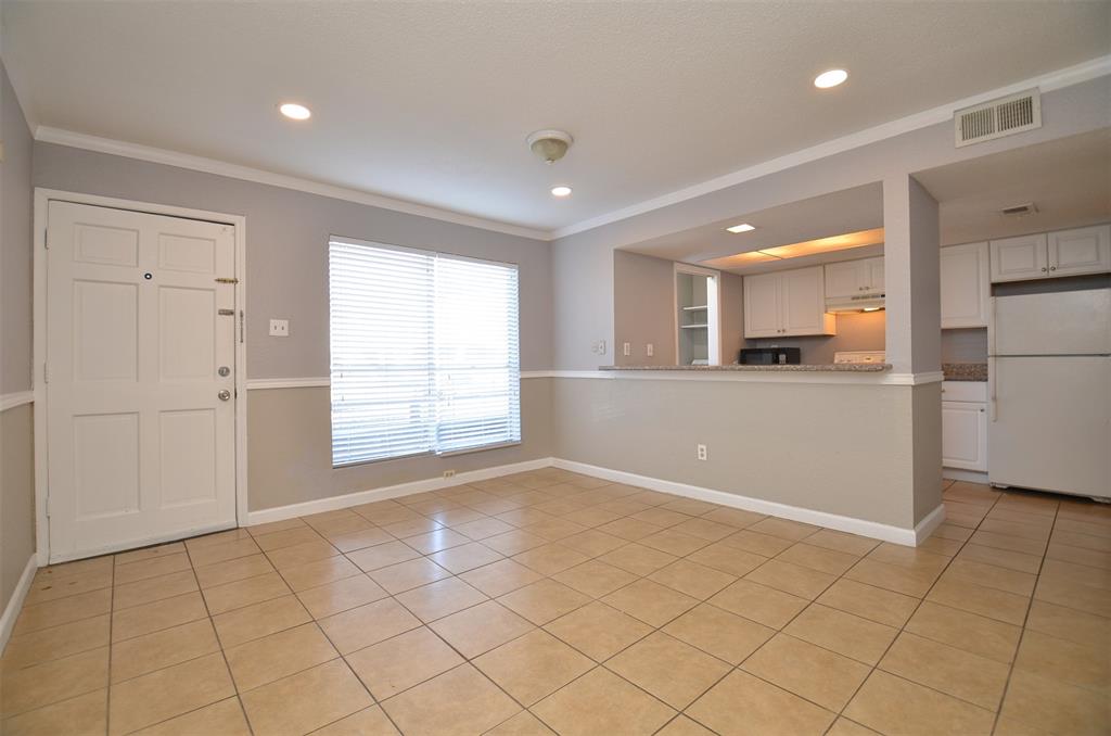 781 Country Place Drive #2075, Houston, Texas image 3