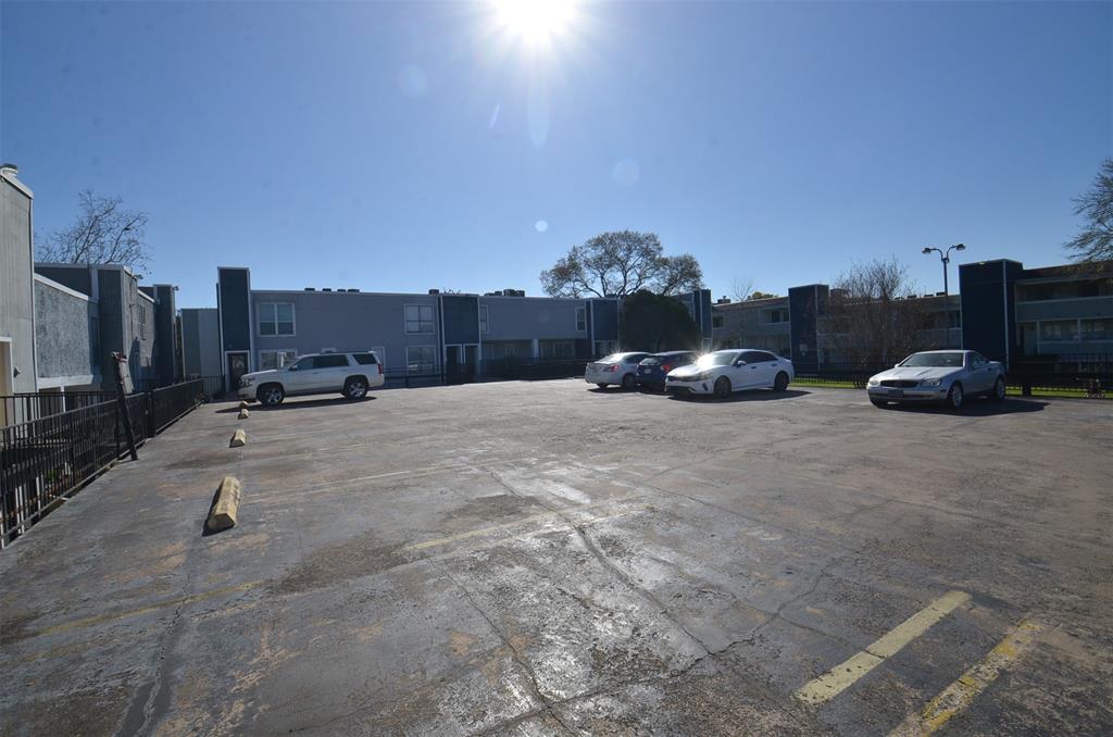 781 Country Place Drive #2075, Houston, Texas image 13