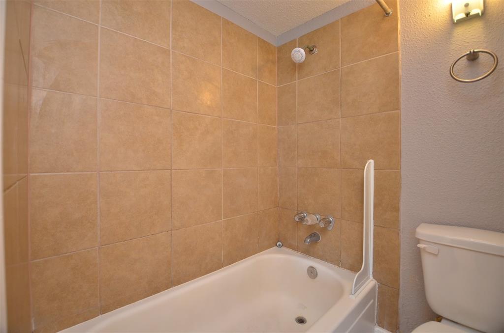 781 Country Place Drive #2075, Houston, Texas image 9