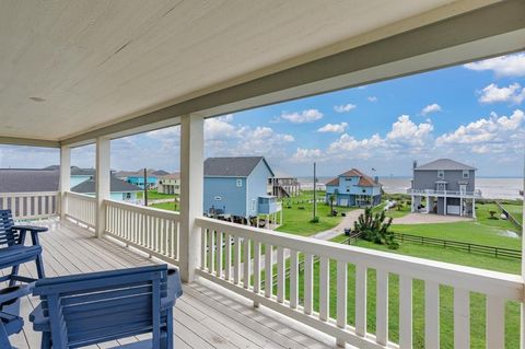 A home in Crystal Beach