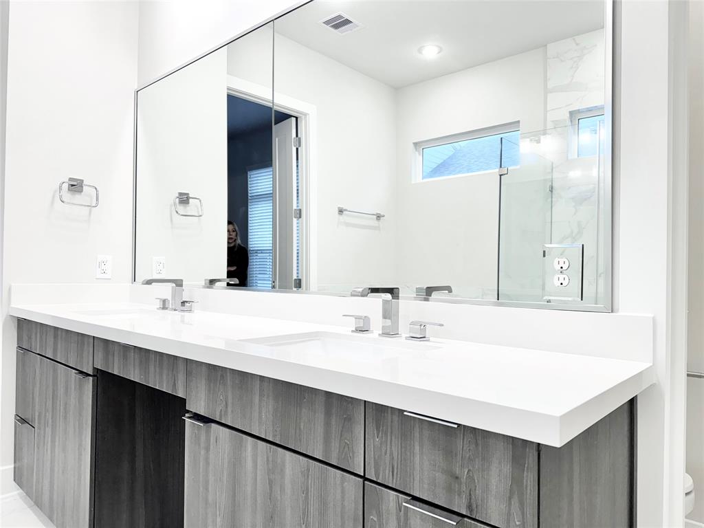 5815 Fairdale Lane #E, Houston, Texas image 15