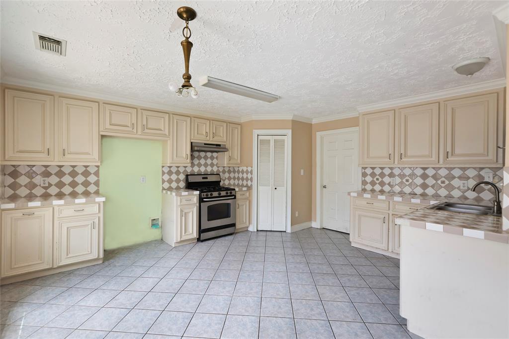 8502 Detroit Street #C, Houston, Texas image 5