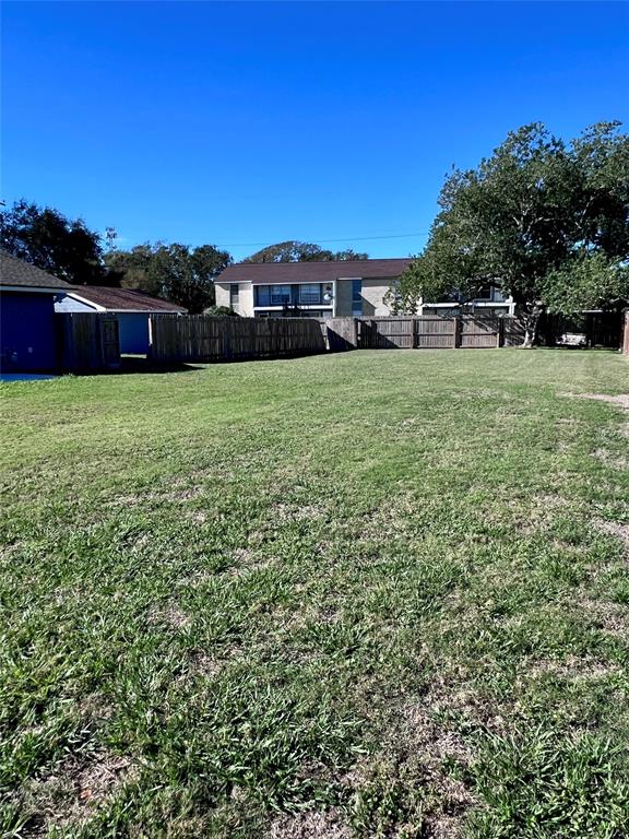 1809 E Bayshore Drive Drive, Palacios, Texas image 9