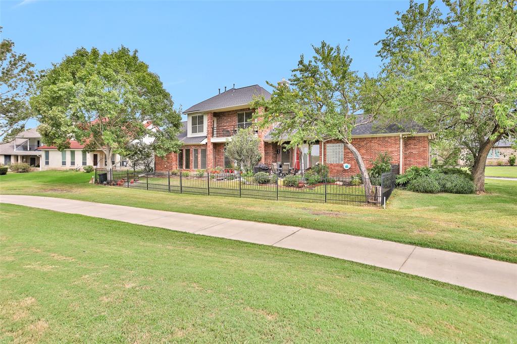 55 Monterrey Road E