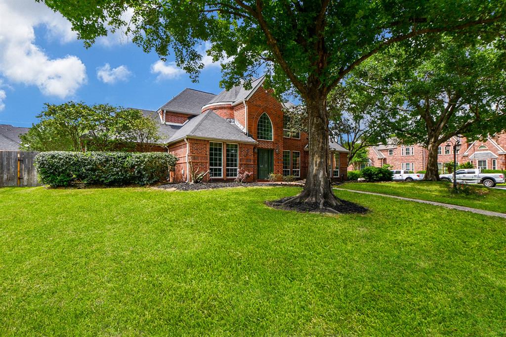 6115 Post Oak Court, Spring, Texas image 2