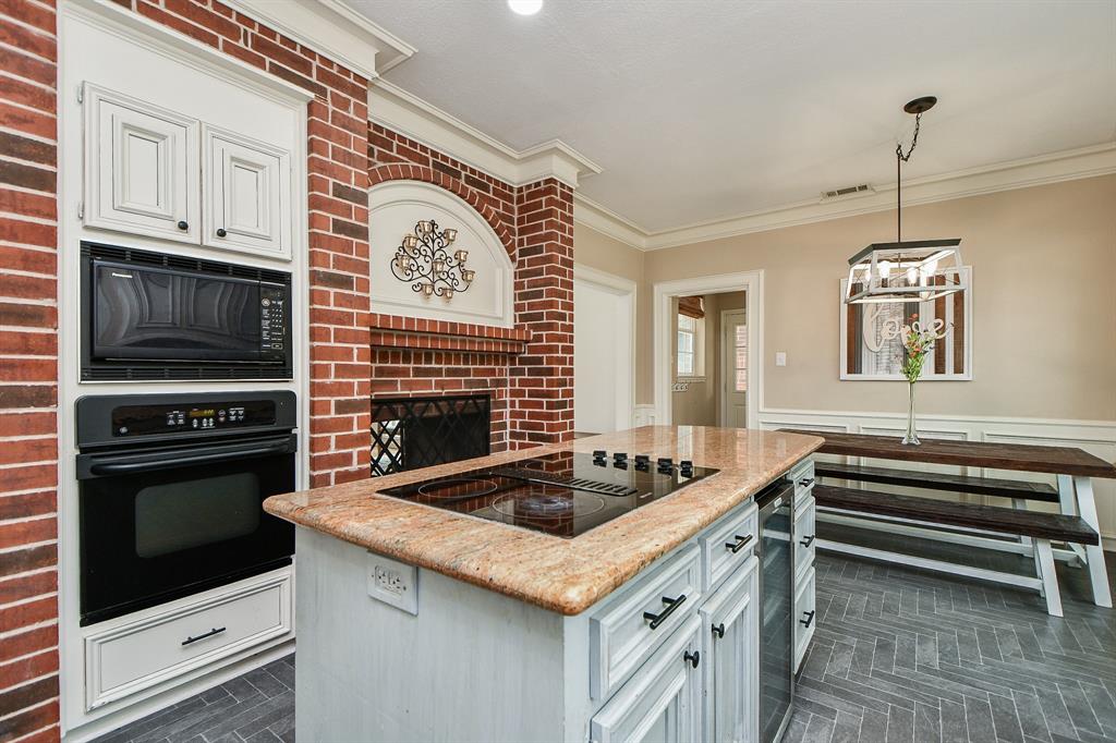 6115 Post Oak Court, Spring, Texas image 13