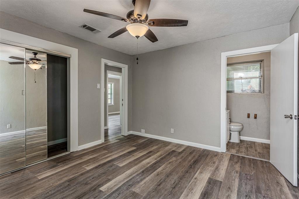 608 W Lobit Street, Baytown, Texas image 24