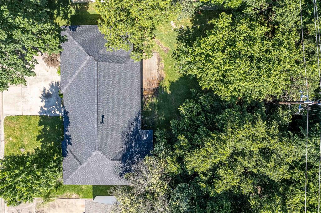 608 W Lobit Street, Baytown, Texas image 9