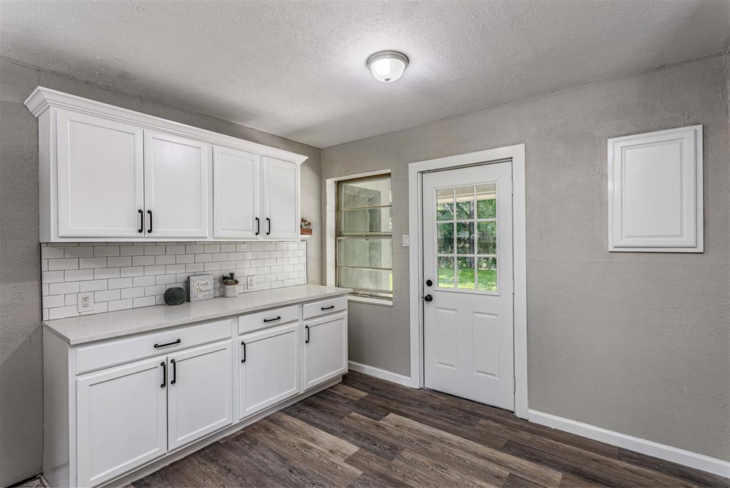 608 W Lobit Street, Baytown, Texas image 21