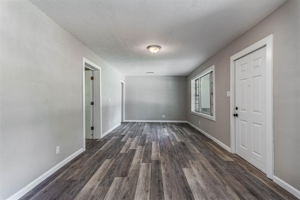 608 W Lobit Street, Baytown, Texas image 14