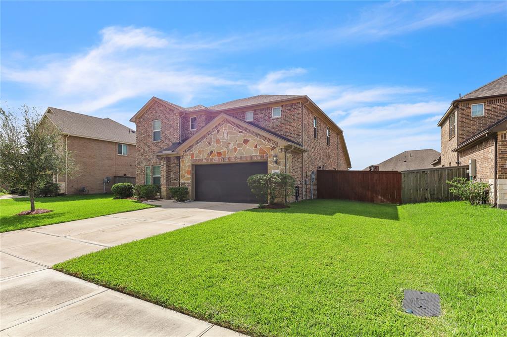 5940 Pearland Place Place, Pearland, Texas image 4