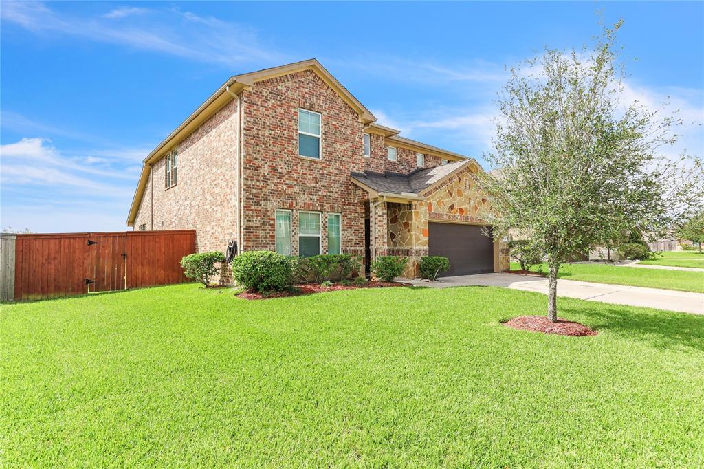 5940 Pearland Place Place, Pearland, Texas image 3