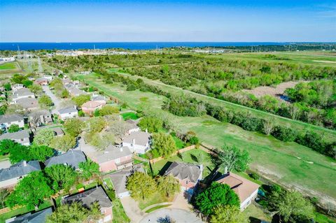 A home in Kemah