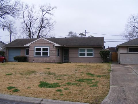 Photo of 5319 Cortelyou Lane, Houston, TX 77021 (MLS # 68984649)