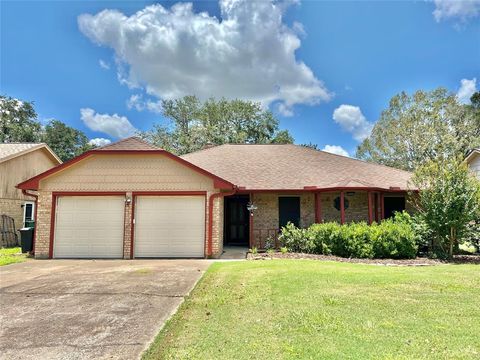 A home in Angleton