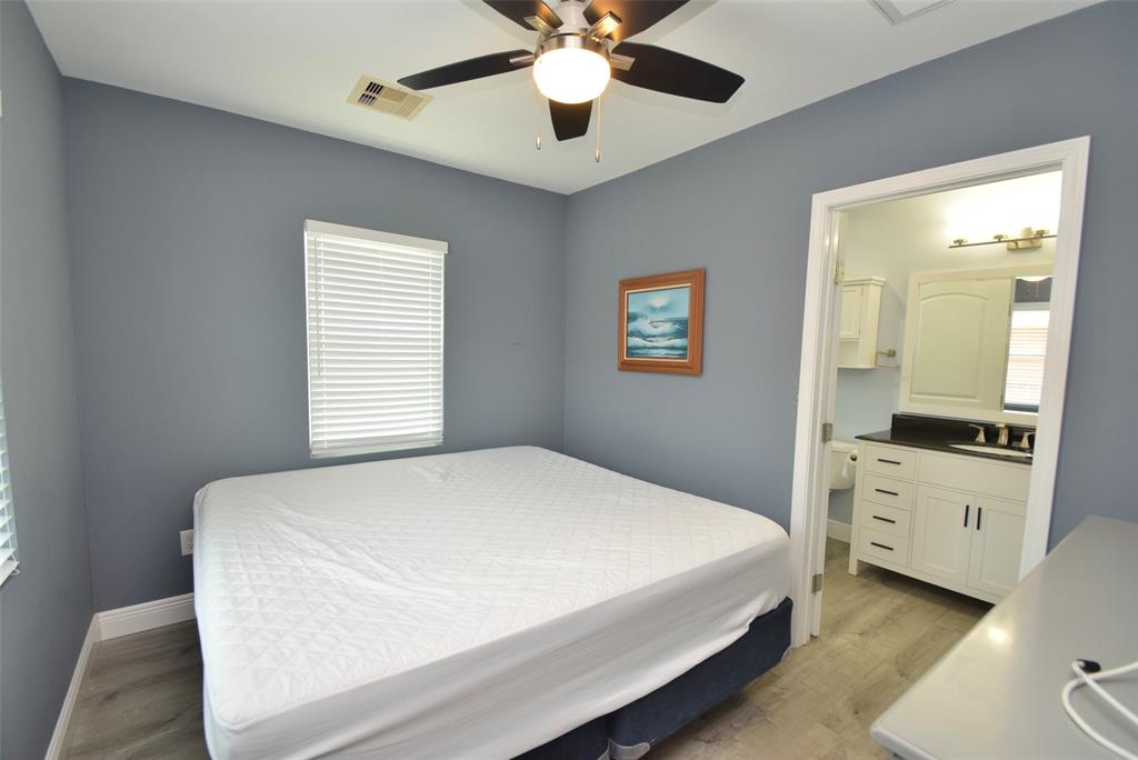 1358 Boyt Road, Crystal Beach, Texas image 15