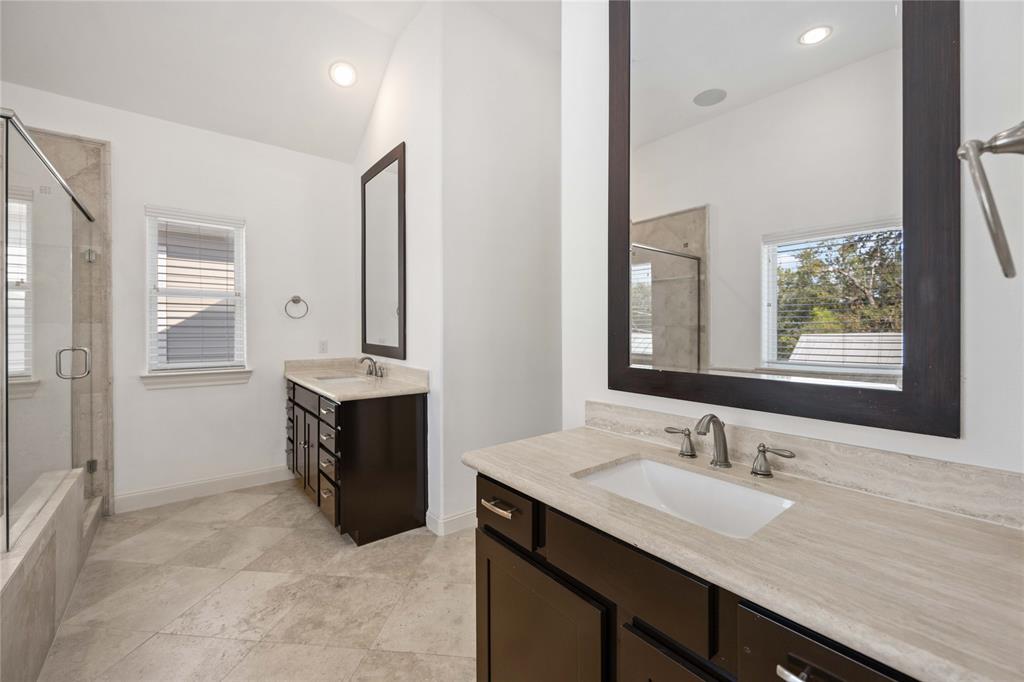 8760 Kempwood Drive, Houston, Texas image 14