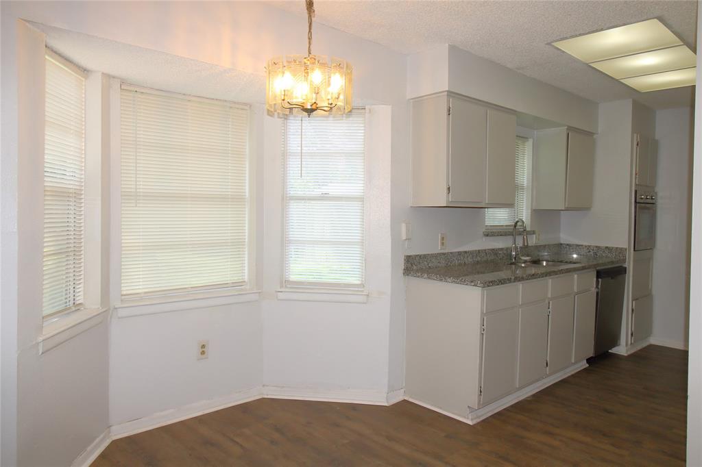 701 Meadowglen Drive, Baytown, Texas image 5