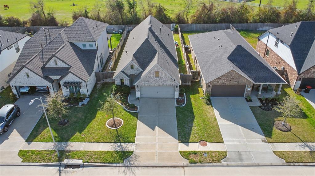 19919 Wild Horse Hollow Lane, Tomball, Texas image 36