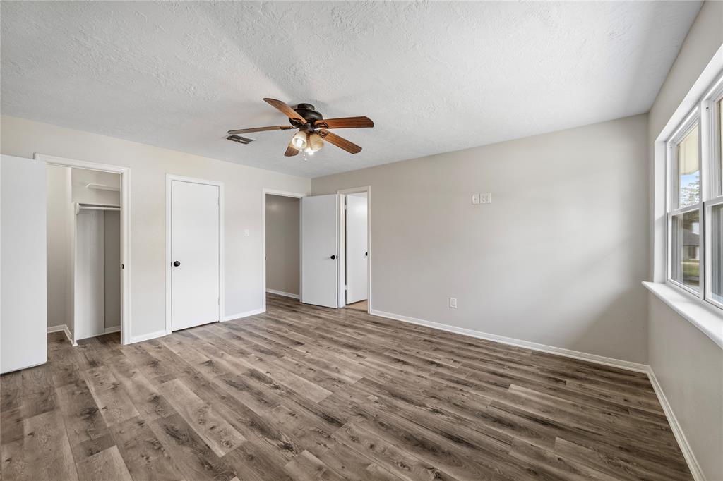 235 Bickett Lane, Spring, Texas image 18