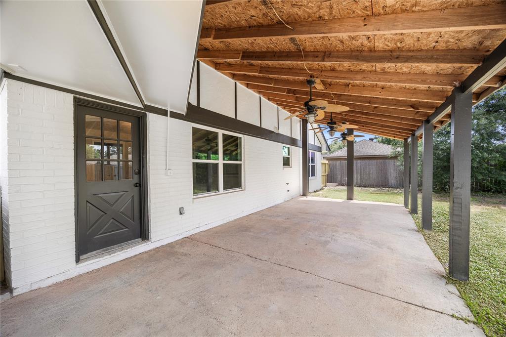 235 Bickett Lane, Spring, Texas image 10