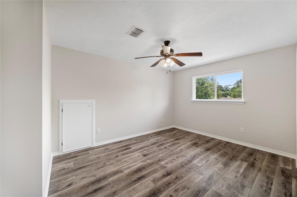 235 Bickett Lane, Spring, Texas image 13