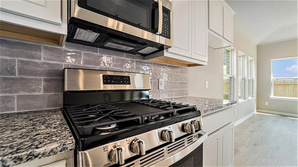 855 Waukegan Road, Conroe, Texas image 12
