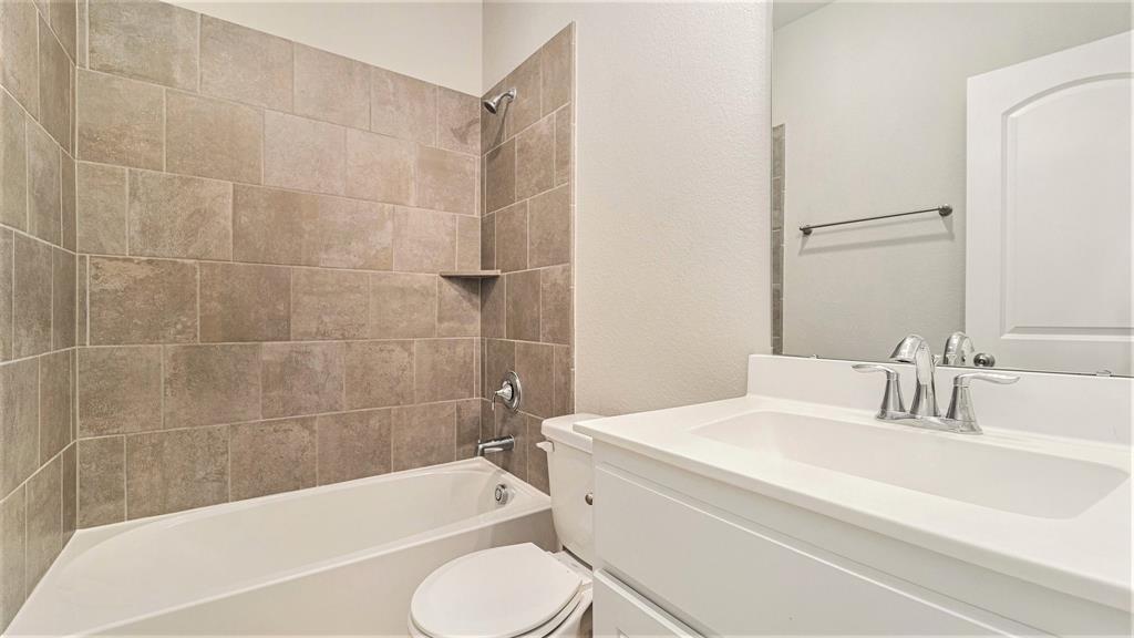 855 Waukegan Road, Conroe, Texas image 25