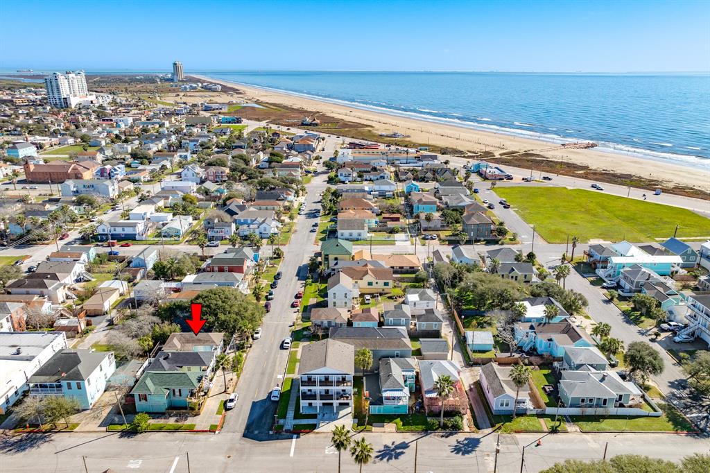 1224 Avenue M, Galveston, Texas image 2