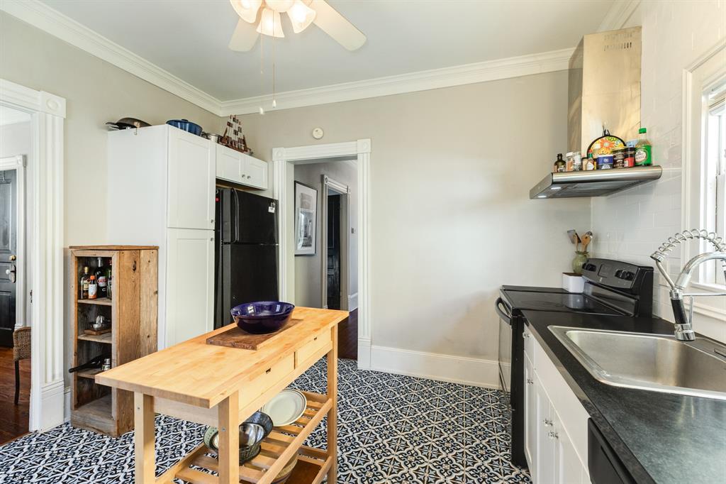 1224 Avenue M, Galveston, Texas image 8