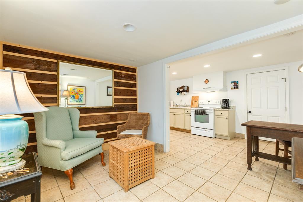 1224 Avenue M, Galveston, Texas image 18