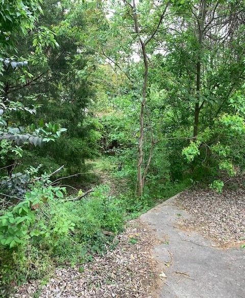 Vacant Land For Sale - 1812 N Sam Houston Parkway Parkway<br/> Houston, TX 77038