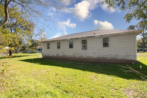 A home in Anahuac