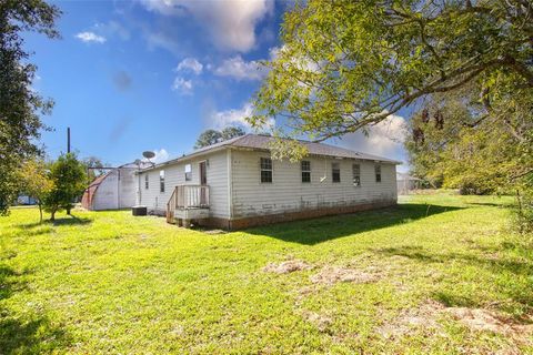 A home in Anahuac