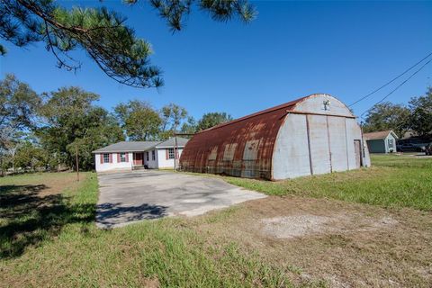 A home in Anahuac