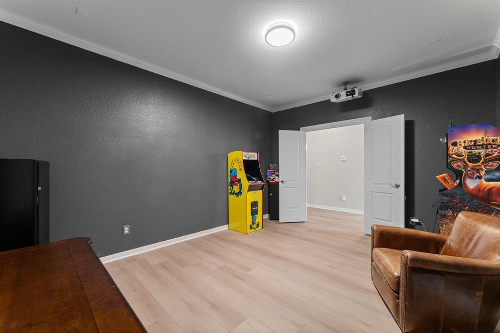 2 N Bantam Woods Circle, The Woodlands, Texas image 38