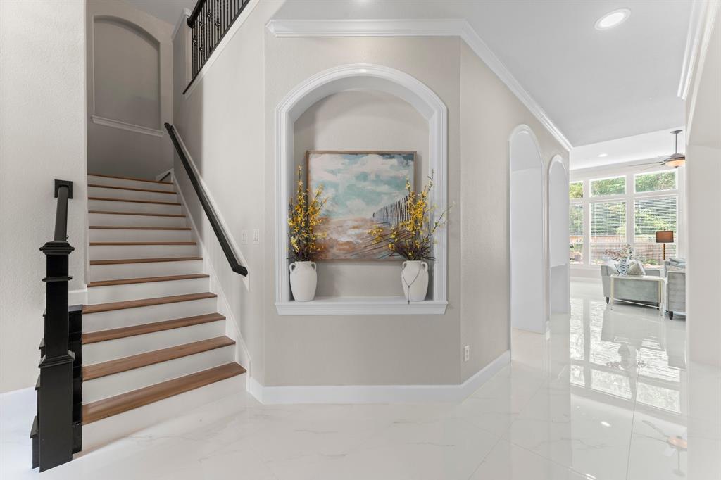 2 N Bantam Woods Circle, The Woodlands, Texas image 6