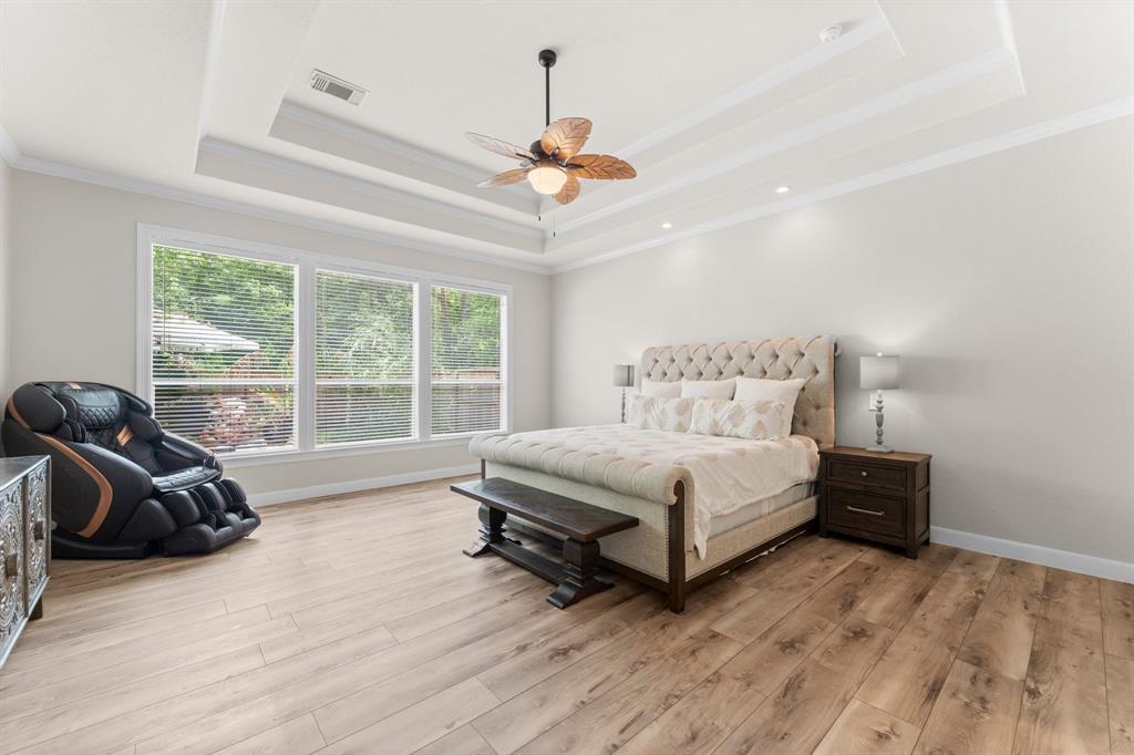 2 N Bantam Woods Circle, The Woodlands, Texas image 25