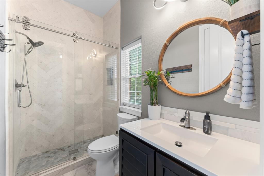 2 N Bantam Woods Circle, The Woodlands, Texas image 24