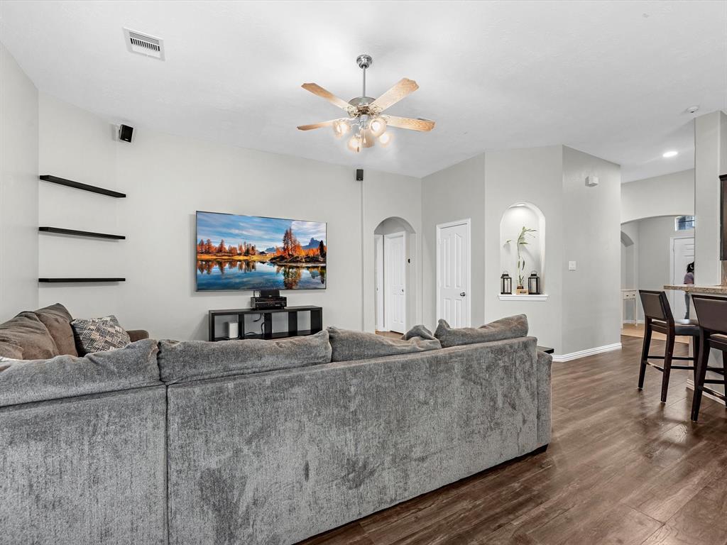 1514 Lochstone Drive, Houston, Texas image 10