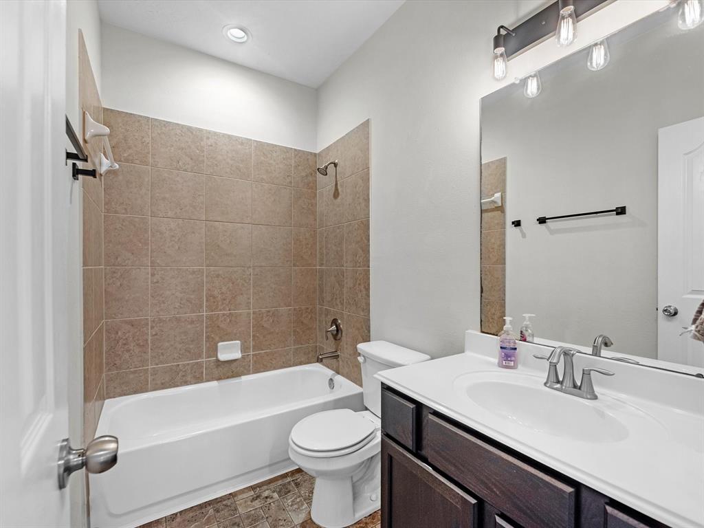 1514 Lochstone Drive, Houston, Texas image 22