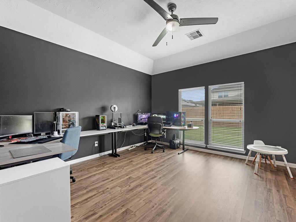 1514 Lochstone Drive, Houston, Texas image 17