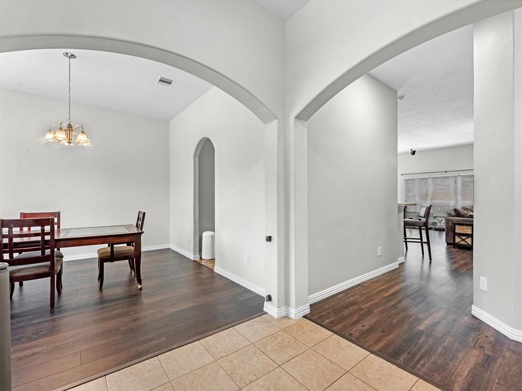 1514 Lochstone Drive, Houston, Texas image 3